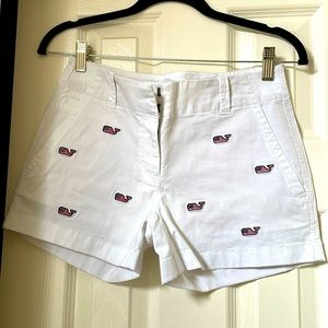 Vineyard Vines Women’s White Cap Flag Shorts